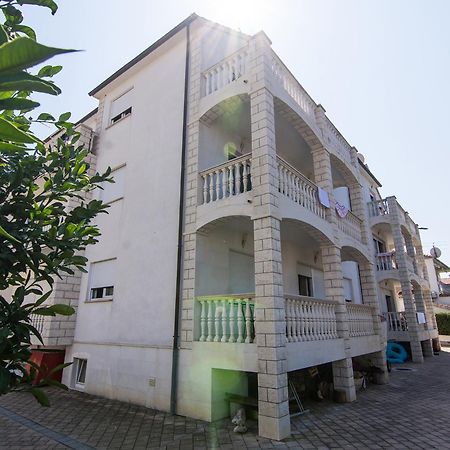 Apartments Lovric Trogir Luaran gambar