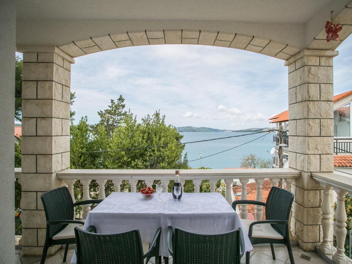 Apartments Lovric Trogir Luaran gambar